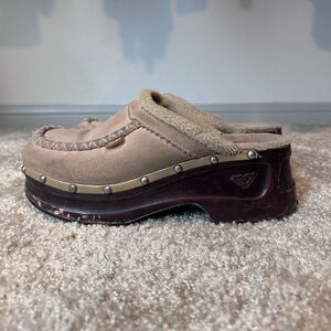 Roxy Beige Clogs